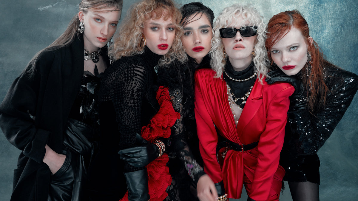 HALEIA: Combining High-Fashion and Analytical Methods
